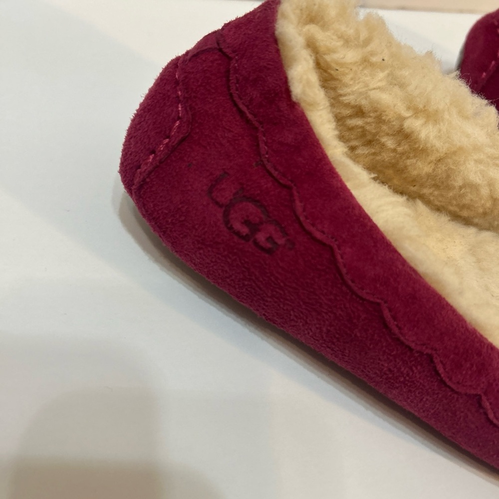 UGG Raspberry Color Suede Women's Moccasins - Picture 5 of 16